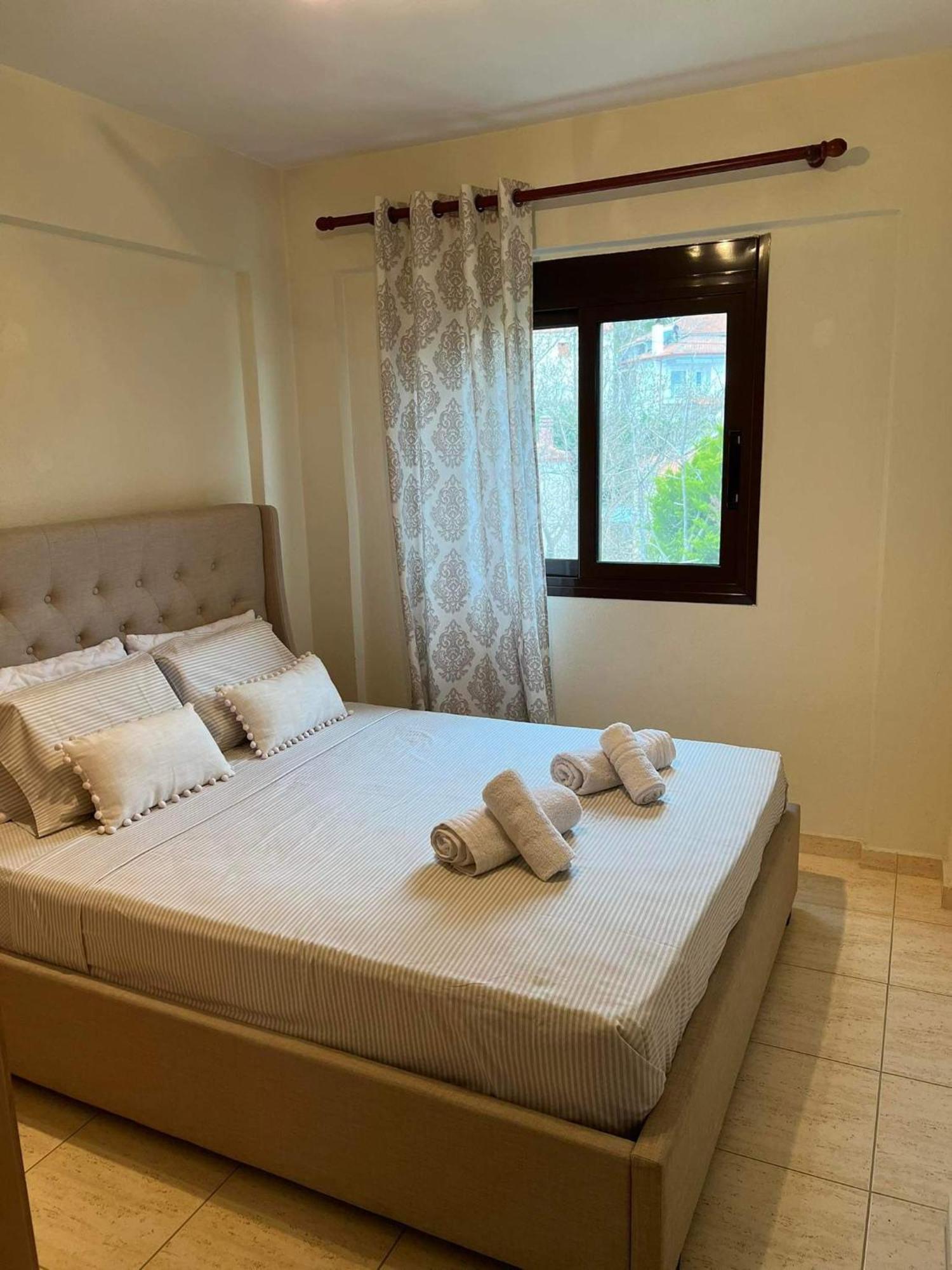 Nice Apartment With Amazing Views Kriopigi Room photo